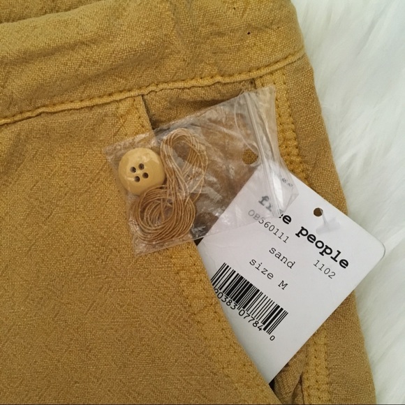 NWT Free People Shorts Sand Size Medium - Picture 5 of 8